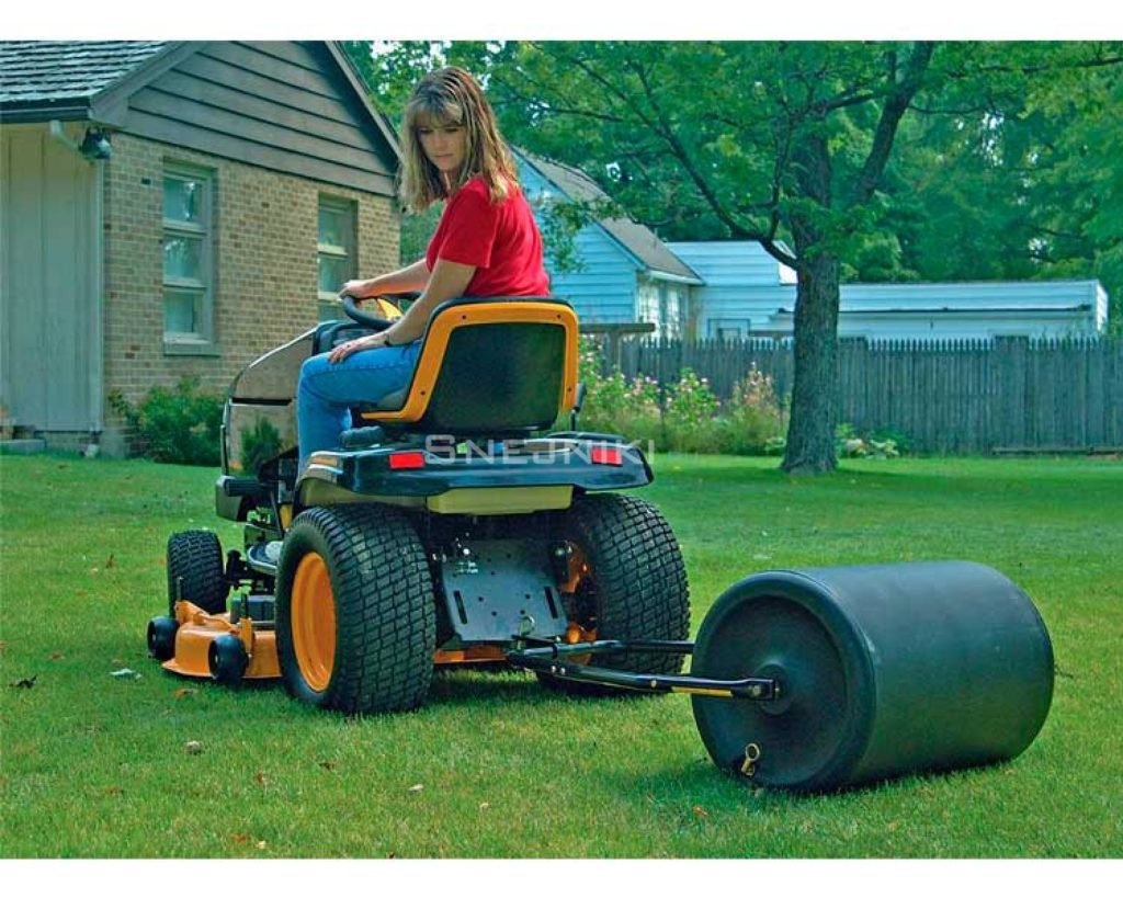 Закатать лужайку