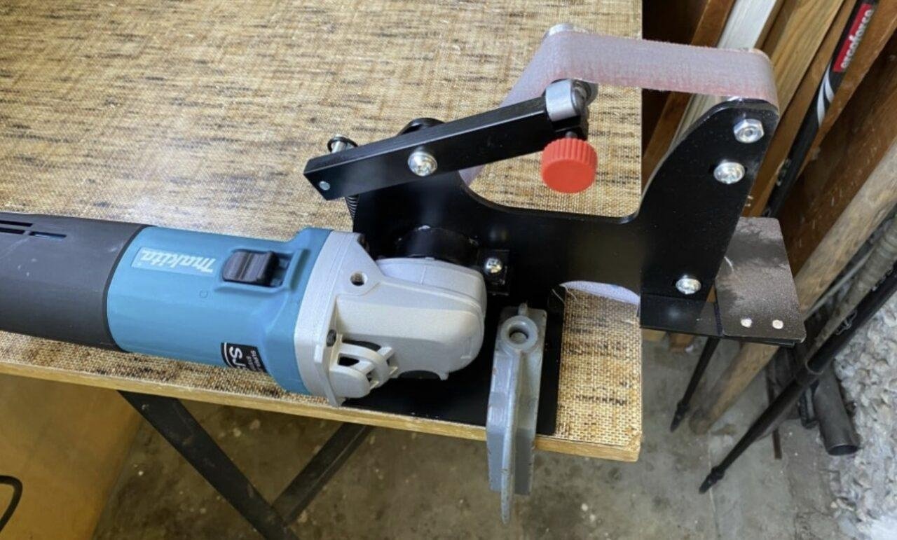 Угловая шлифовальная машина