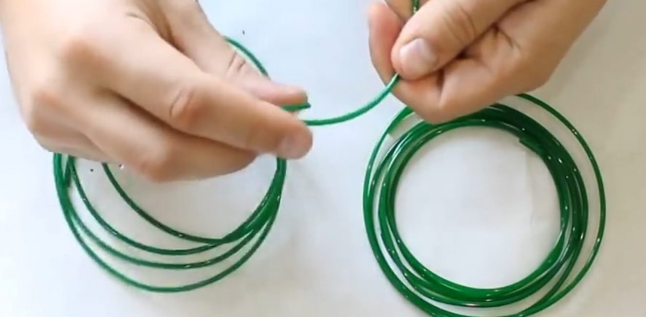 Конец каждого отрезка загнут