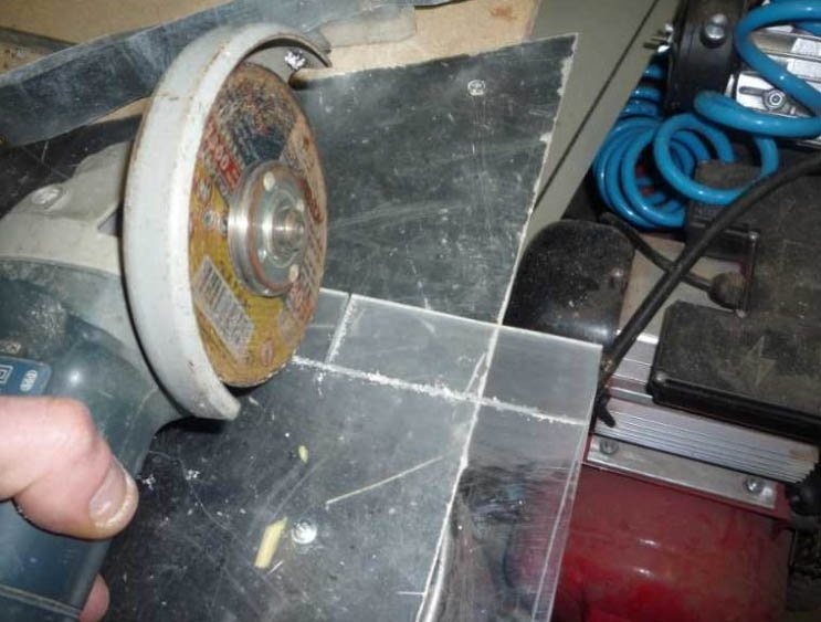 Как резать стекло болгаркой