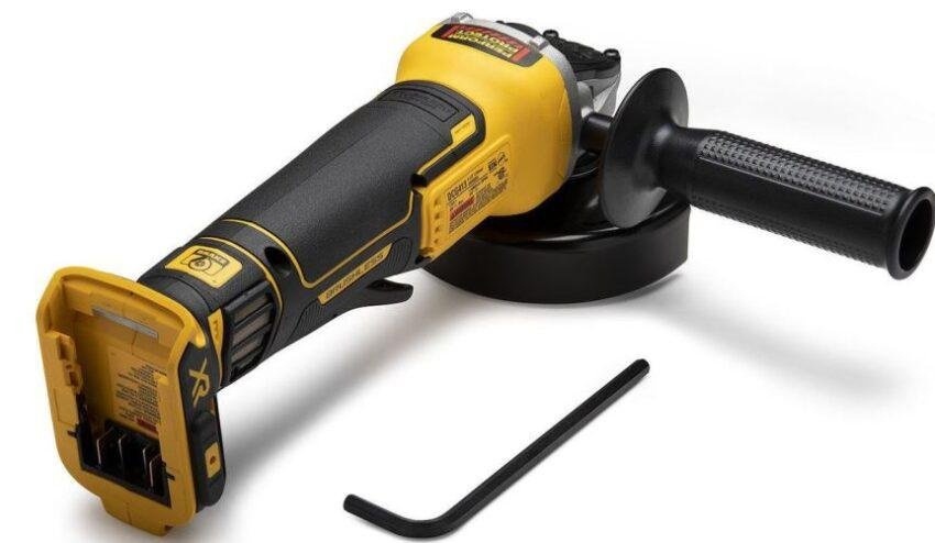Фото DeWalt DCG406N